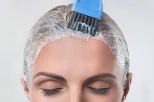 Cómo diluir el tinte para el cabello