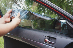 Cómo eliminar el tinte del vidrio