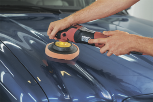 How to polish a car