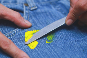 Comment laver la peinture des vêtements