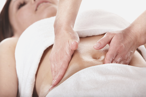 Comment faire un massage amincissant abdominal