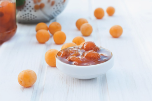 Confiture de cerises et prunes