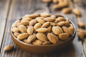 Les avantages et les inconvénients des amandes