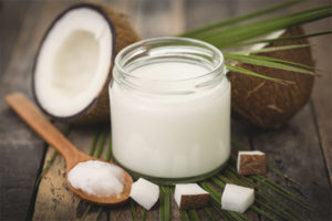 Cómo usar el aceite de coco para el cabello