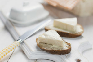 Los beneficios y daños del queso procesado