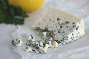 I benefici e i danni del formaggio blu