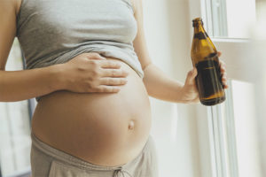 ¿Es posible para la cerveza embarazada sin alcohol?