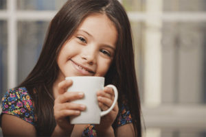 Les enfants peuvent-ils boire du café