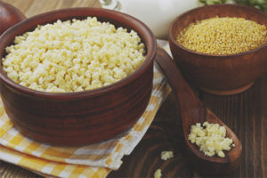 Bouillie de millet pendant l'allaitement