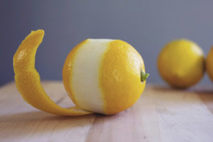 Est-il possible de manger un zeste de citron