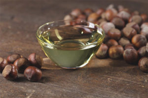 Olio di nocciole