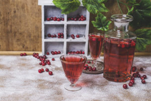 Tintura di mirtillo rosso su vodka